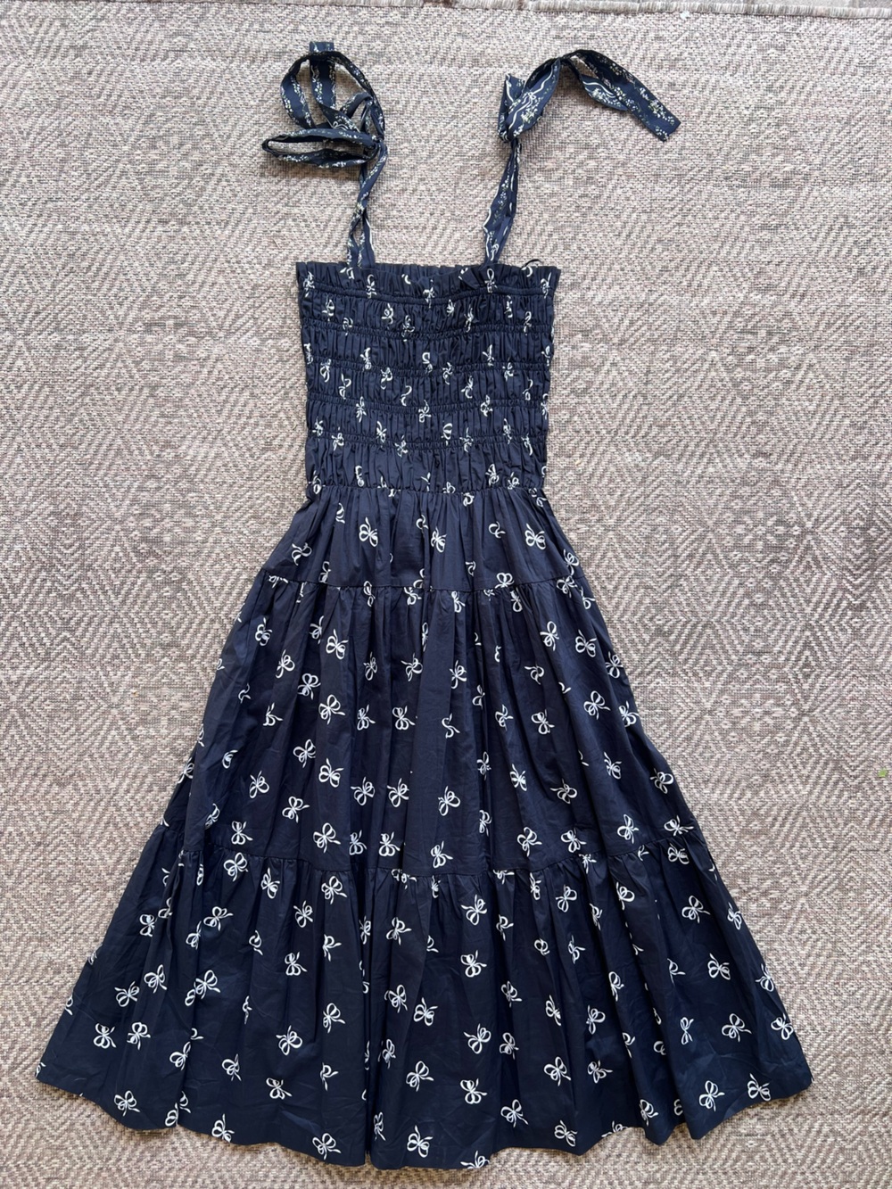 En Saison Dress M Black White Bow Print Smocked Tiered Maxi Tie Strap Cottagecor